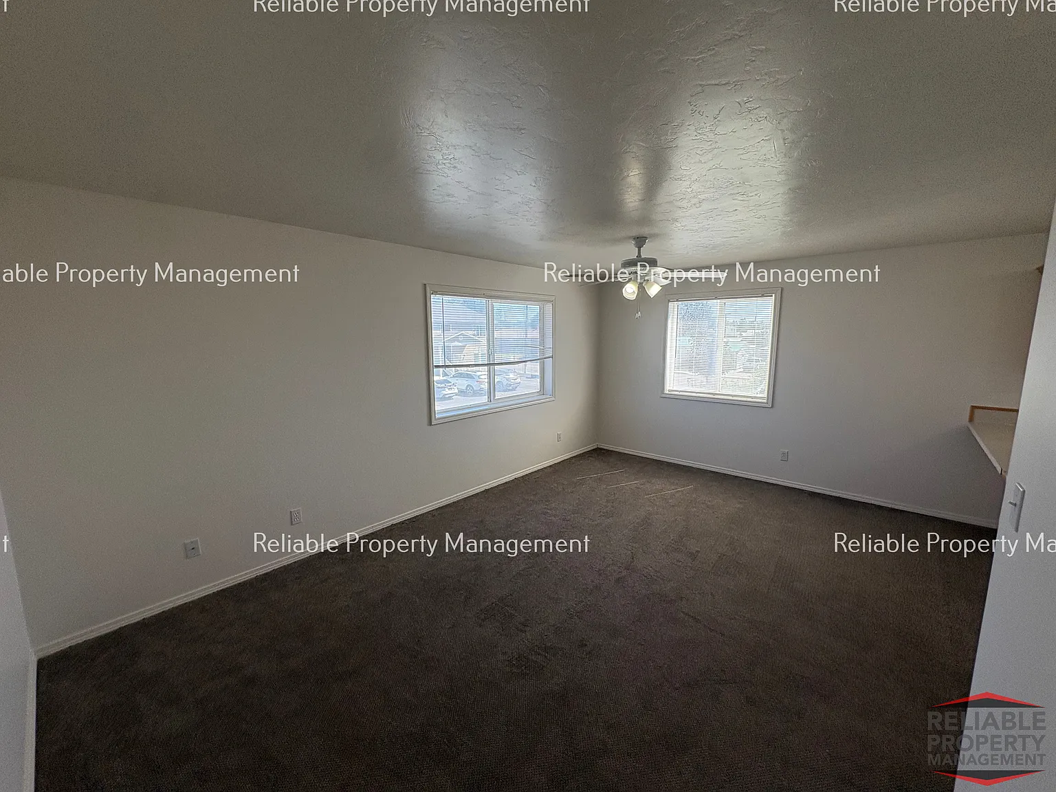 2 bed, $995 — Photo 2