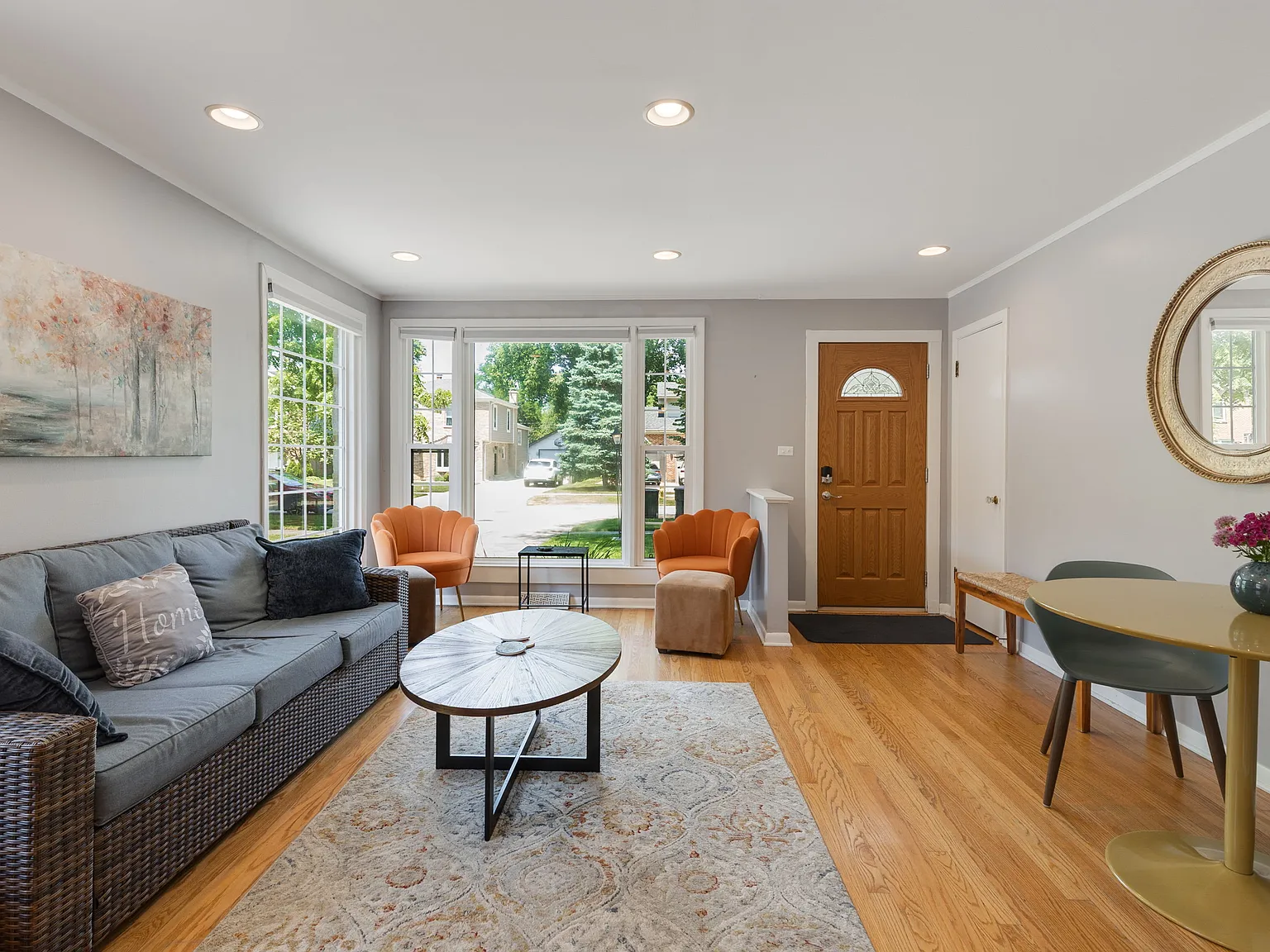 3 bed, 1146 sqft, $3,500 — Photo 3