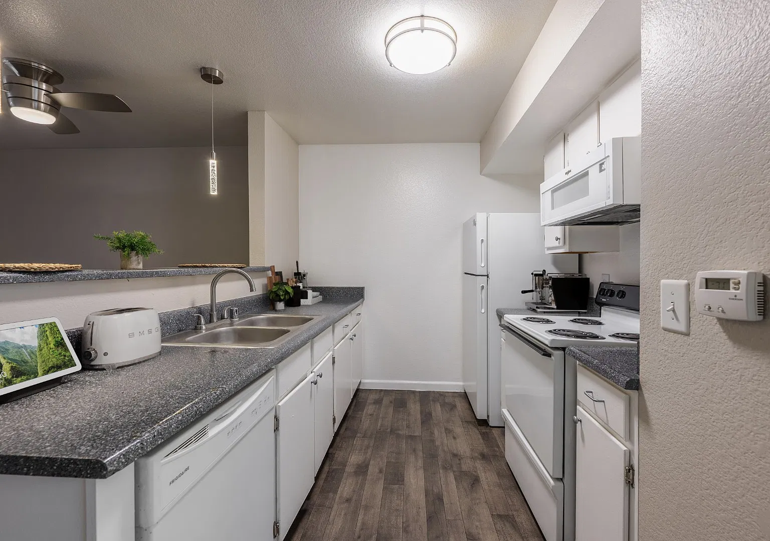 Fremont Villas — Photo 4