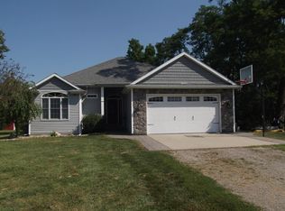 2190 W Waymire Rd, Pleasant Lake, IN 46779