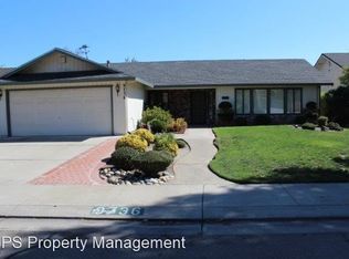 9736 Fireglow Ln, Stockton, CA 95209