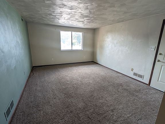 4th image of 111 Clay Pike APT 6