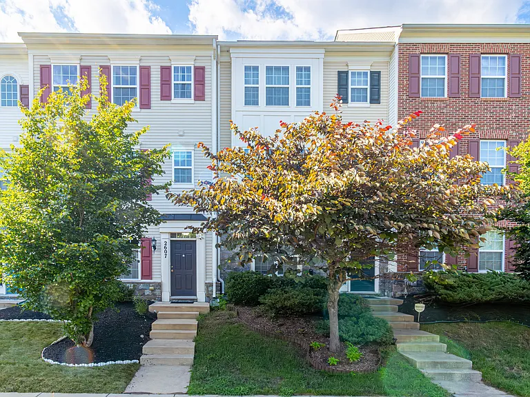 2607 River Basin Ln — Photo 3