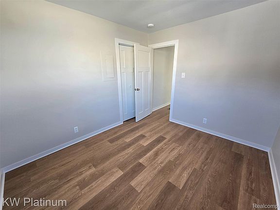 5th image of 7399 Gronow Ave