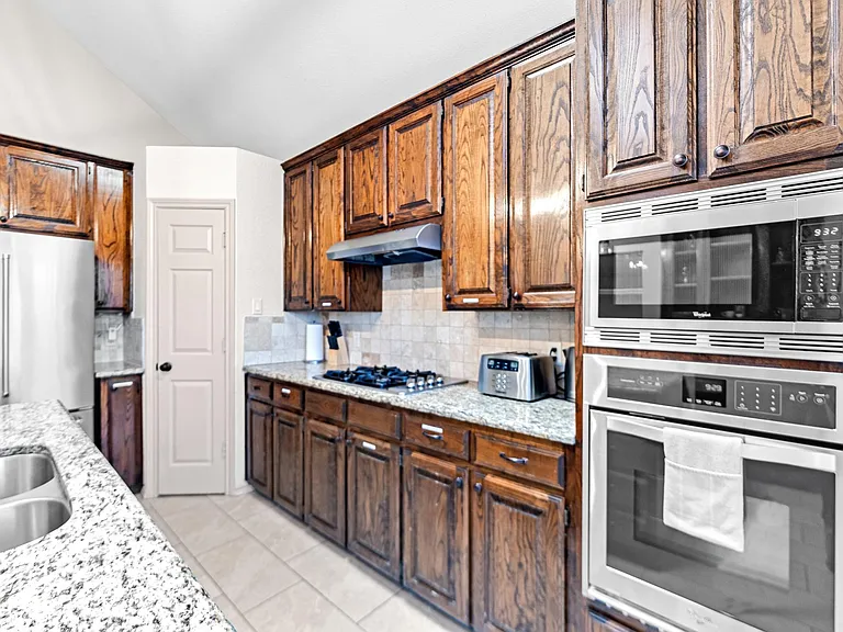 5202 Heatherdale Dr — Photo 29