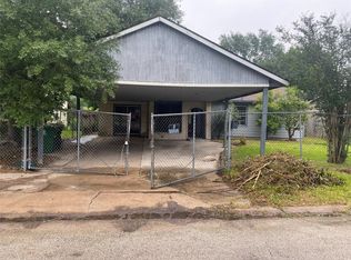 5719 Beldart St, Houston, TX 77033