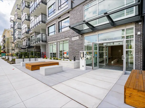 10777 138th St #203, Surrey, BC V3T 0T5