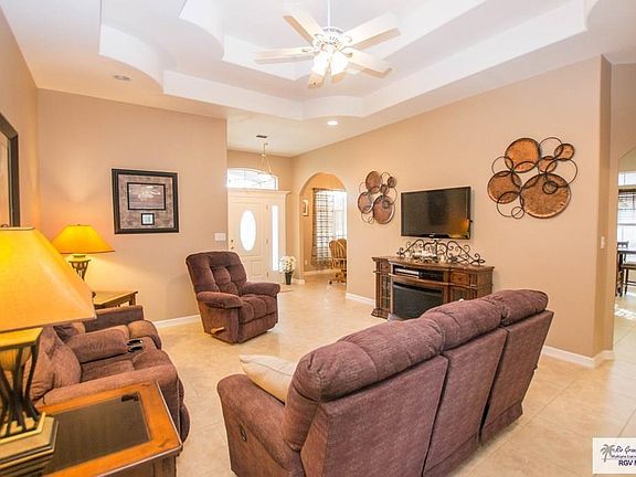 3rd image of 2709 W Mark Cir