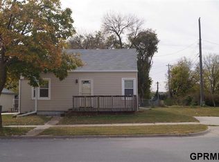633 W Dawes Ave, Lincoln, NE 68521