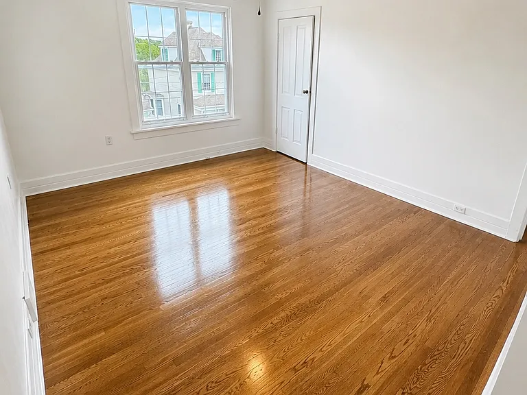 321 Meadow Ave — Photo 7