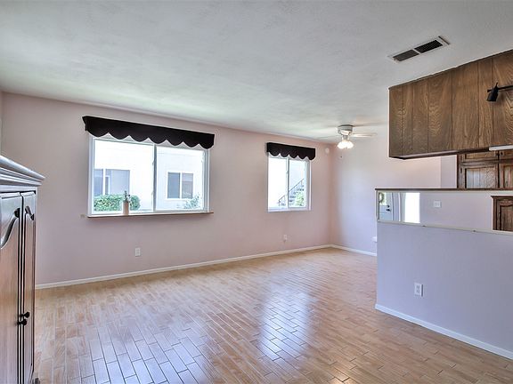 5th image of 9860 Buena Vista Ave Unit 2