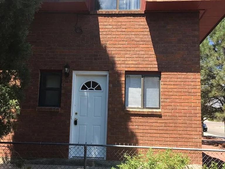 220 Chapa Pl — Photo 12