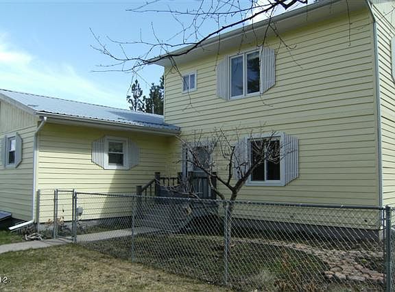 3rd image of 41426 Dogwood Ln