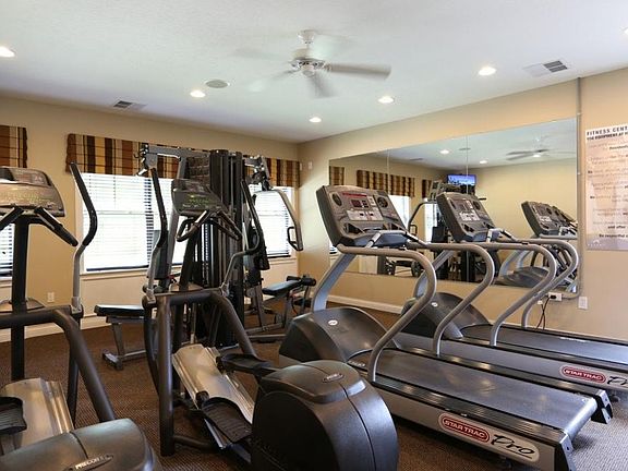 5th image of 5326 Trelawny Ln