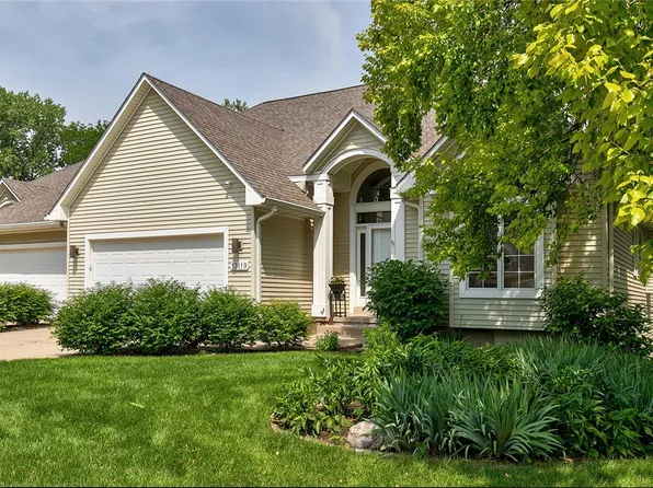 13119 Cedar Crest Ln, Clive, IA 50325