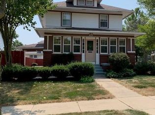 935 W Cherry St, Cherokee, IA 51012
