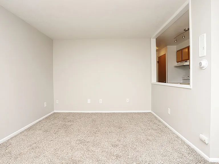 2459 S York St — Photo 32