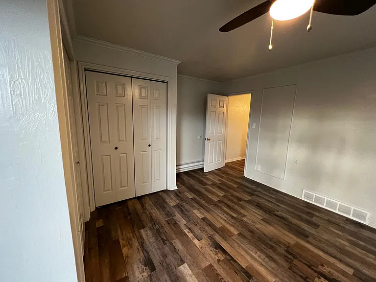 423 N Main St — Photo 13