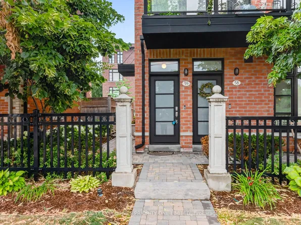 8161 Kipling Ave #59, Vaughan, ON L4L 0G4