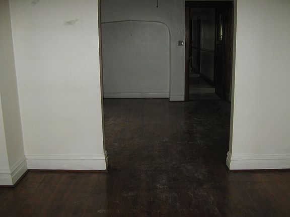 2nd image of 2603 W Winona St #1