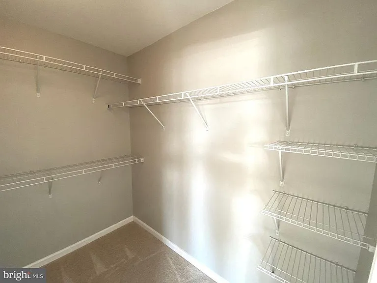 146 Norwood Dr — Photo 3