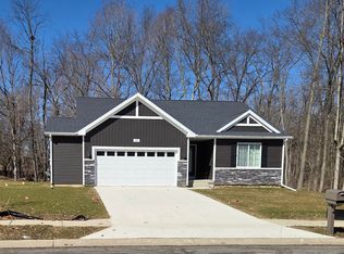 210 Glenwood Cir, Manchester, MI 48158