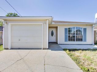 310 Apple Dr, Crestview, FL 32536