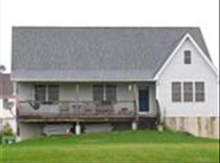 2 Burma Rd, Marlboro, NY 12542