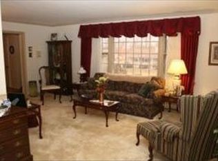 1044 Preston Rd, Lancaster, PA 17601