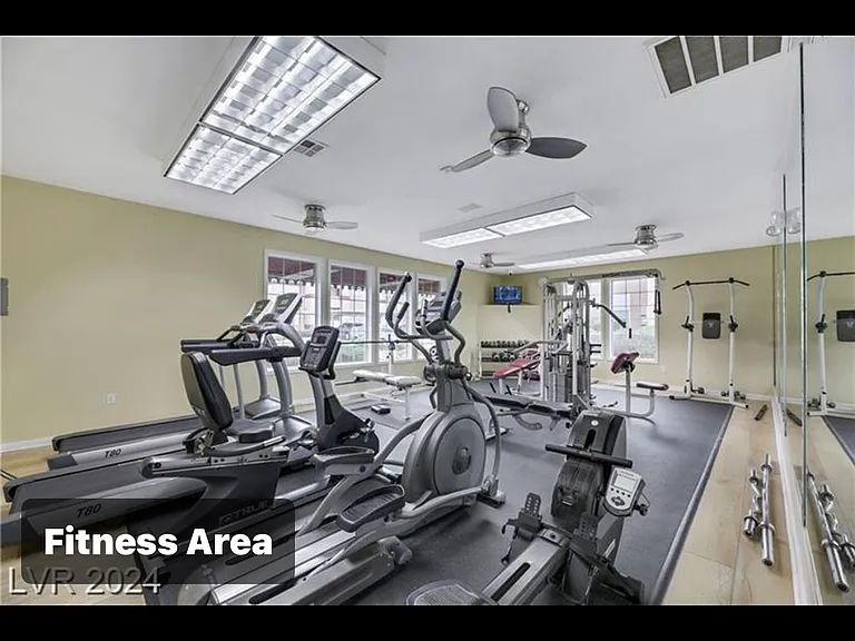 231 W Horizon Ridge Pkwy #1118 — Photo 3