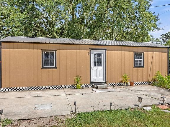 4th image of 14043 Tennessee Ave