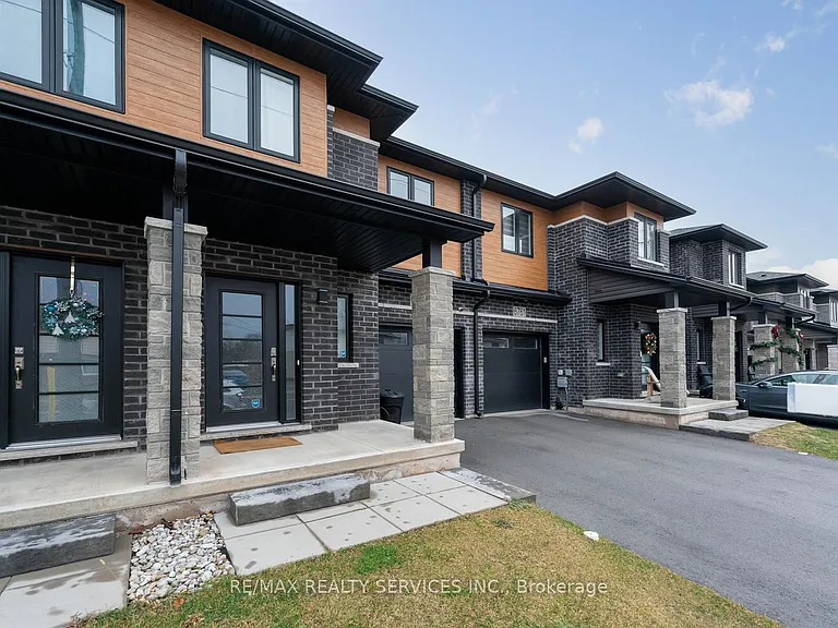 6763 Cropp St E — Photo 2