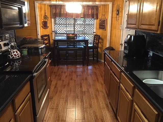 2nd image of 1458 Fern Valley Rd #29