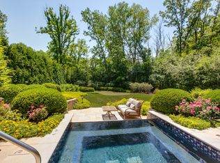 680 Leland Ct, Lake Forest, IL 60045