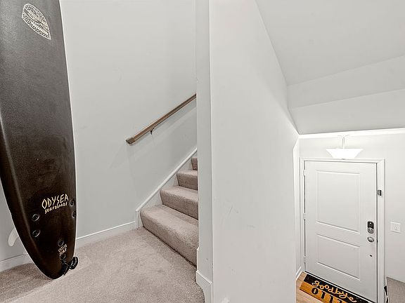 3rd image of 5914 Laurel Bed Ln Unit B