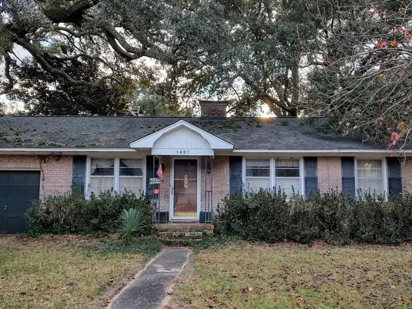 1497 Indian St, Mount Pleasant, SC 29464