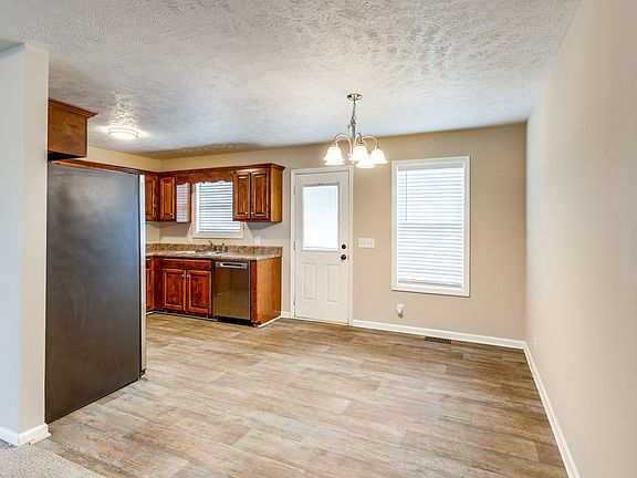 5th image of 118 Southview Dr