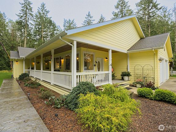 3rd image of 72 Doe Place
