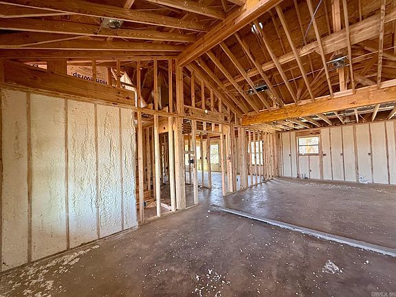 2nd image of 115 Longfield Ln