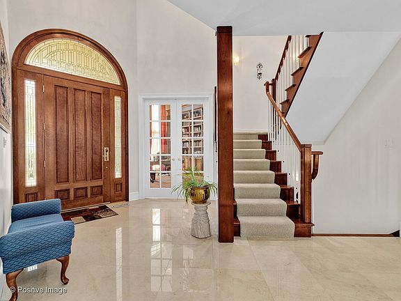 4th image of 205 Saint Michael Ct