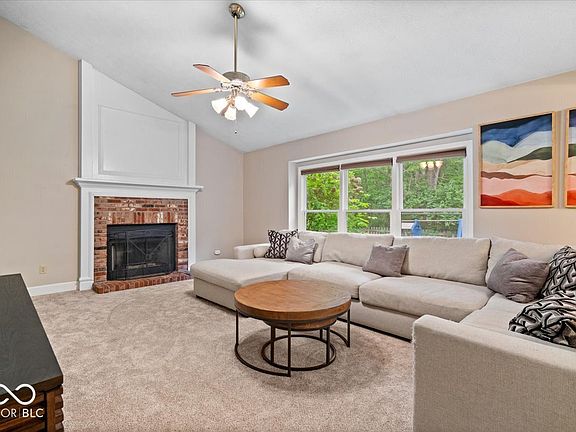 2nd image of 11734 Forest Park Ln