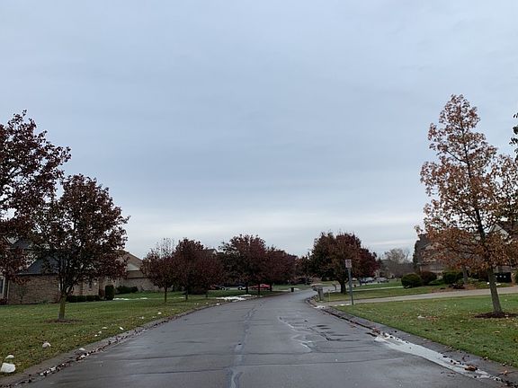 5th image of 2458 River Woods Dr N