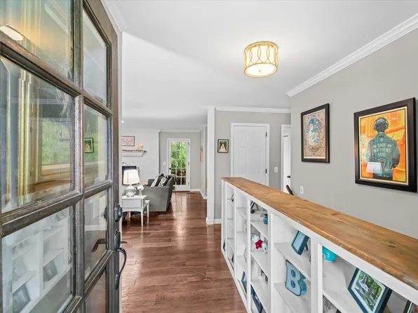 2903 Hickory Ln, Rocky Face, GA 30740