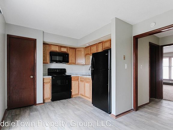 4th image of 222 W Centennial Ave #9346368