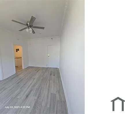724 S Mariposa Ave #209 — Photo 2