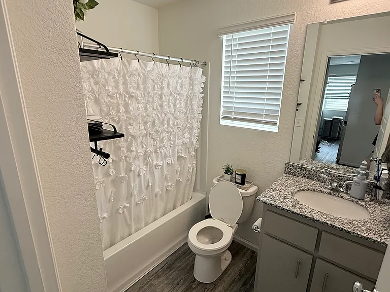 18208 E 51st Pl — Photo 4