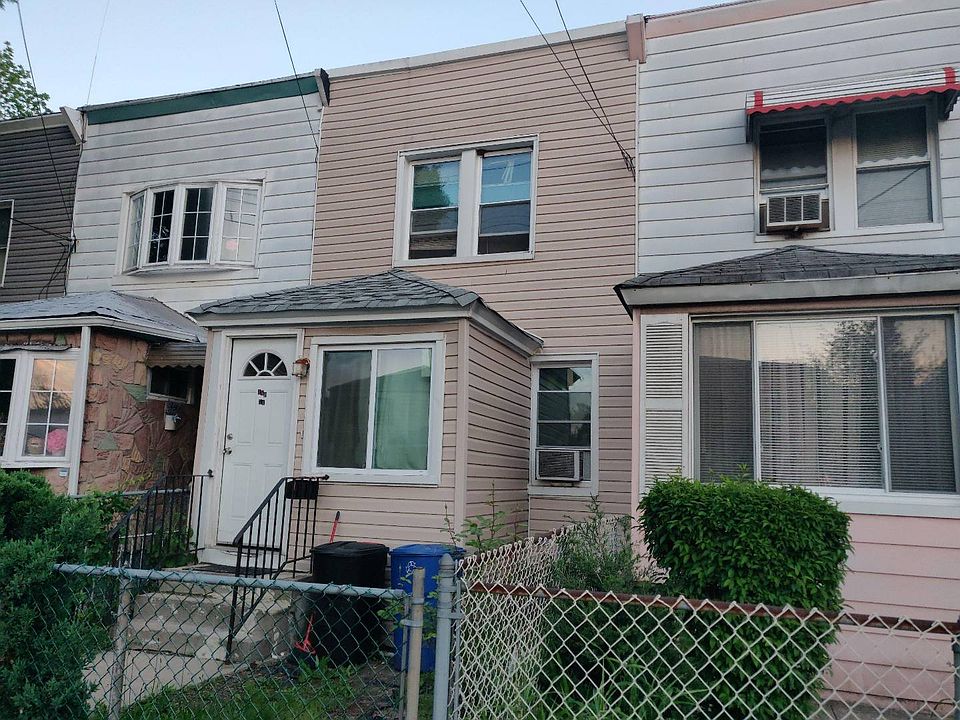 2nd image of 15074 Foch Blvd