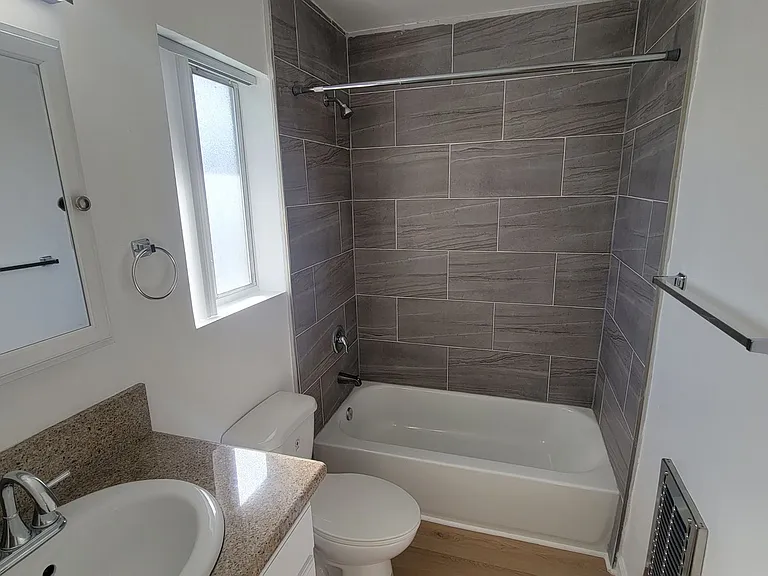 6336 Tujunga Ave — Photo 13