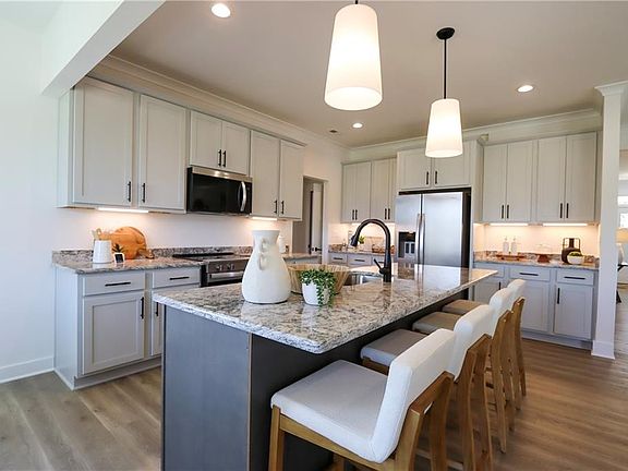 5th image of 12177 Ava Ln