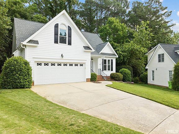 4th image of 3812 Evander Way